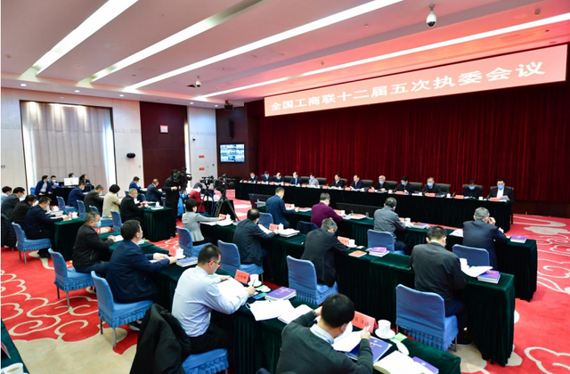 新奥正版资料大全，精选解析落实与资讯更新—马永超视角