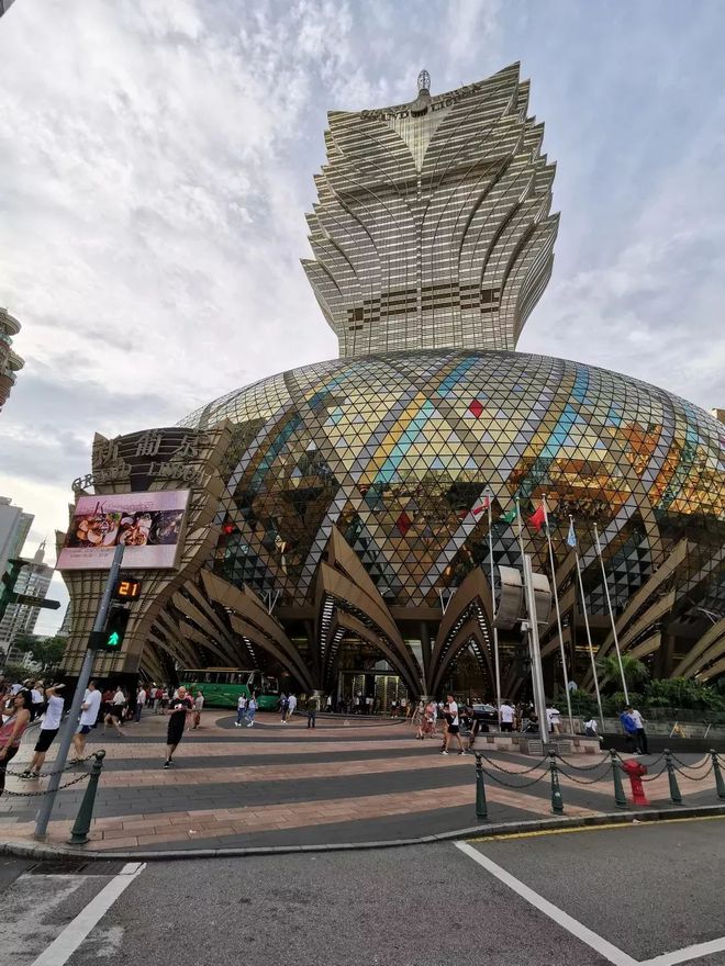 澳门与香港管家婆，精准全面的释义之旅