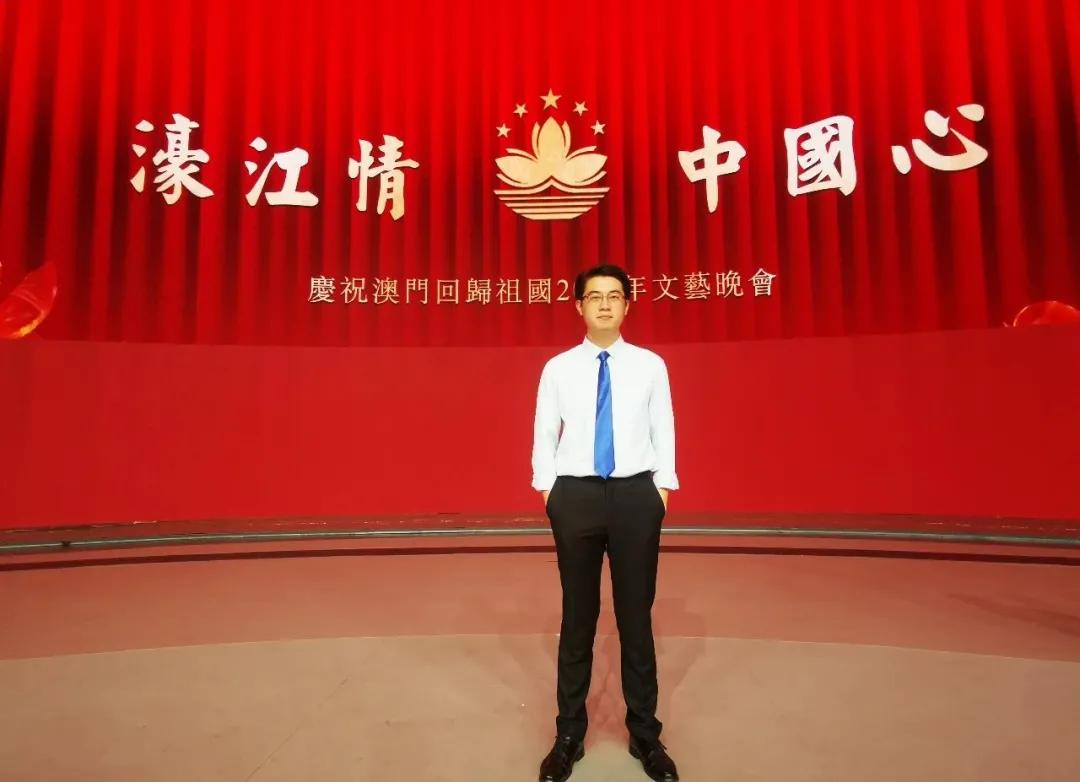 新澳门三中三必中一组的解读