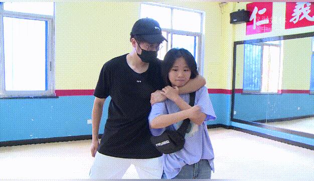 今晚四不像预测一肖必中，深度数据解析详述—UVI68.154SE版独家揭秘